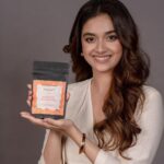 Keerthy Suresh Instagram - Elaichi & Orange Peel Luxury Face Mask by @bhoomitra.store is the secret to my acne free skin. 😍 Elaichi not only makes me feel ethereal but also supports skin health & in fighting pigmentation. Get flat 20-25% off across all face care products on @bhoomitra.store 🤩 Shop now at www.bhoomitra.store 💚 #bhoomitra #skincareroutine #facecare
