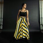 Keerthy Suresh Instagram - You know what it is.. black & yellow, black & yellow, black & yellow 🎶 #SVPPromotions @cilvrstudio @archamehta @ruchi.munoth @tejisinghofficial @niyati_kothari @__suru @rishi_dasari