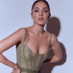 Kiara Advani Instagram - GQ 💚 @lakshmilehr @aadnevikofficial @makeupbylekha @makeupbysalonij @ayeshadevitre @kadamajay @gaurvivdesai