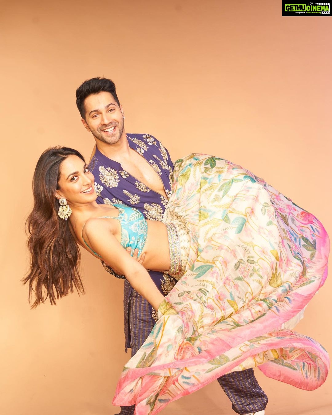 Kiara Advani Instagram - Kukoo + Naina =#jugjuggjeeyo ☁️ Trailer goes live at 3pm 💛💛💛