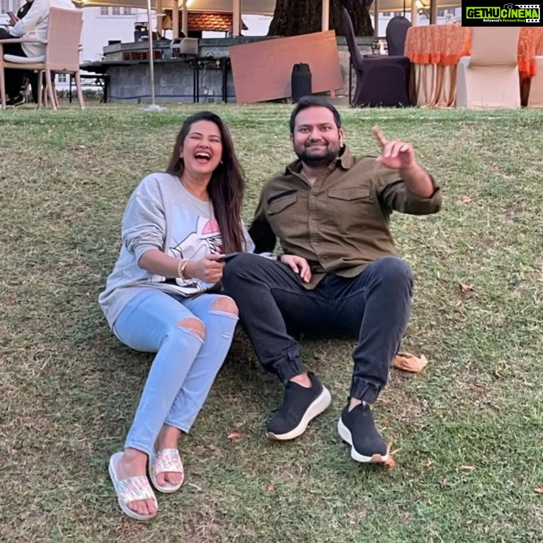Kratika Sengar Instagram - Happy birthday my lil bt not so Little brother @hanu001122 Wish you happiness in abundance with best of health always ❤️ #heymaamu