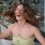 Kriti Kharbanda Instagram - 1. Me in front of the camera 😊 2. Me when I think no one’s watching 😛 . . . Which one do you relate to more!? 1 or 2?! . . . #weekendvibes #saturdaysaturday #bts #selflove #saturdayvibes #sunnysideoflife . . . 💚💚💚