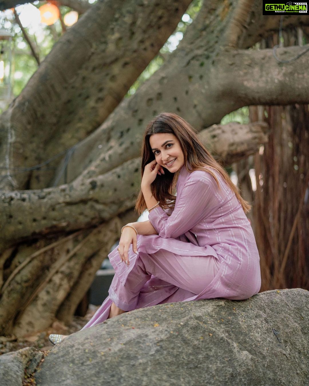 Kriti Kharbanda Instagram - Grateful. All day.. everyday ♥️ . . . #happyme #selflove #mondaymotivation . . . 📸 @joint_production_official