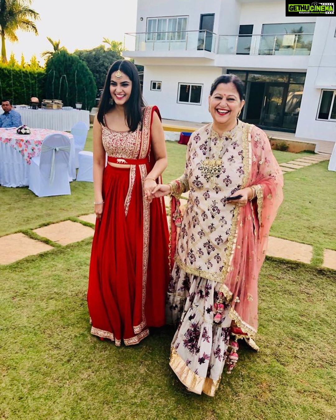 Kriti Kharbanda Instagram - Ma ♥️ The light of our lives, the happiness of our home. The woman who guides us, inspires us and shows us what it is to be selfless ♥️ We love you ma.. there’s no one like you! #happymothersday ♥️