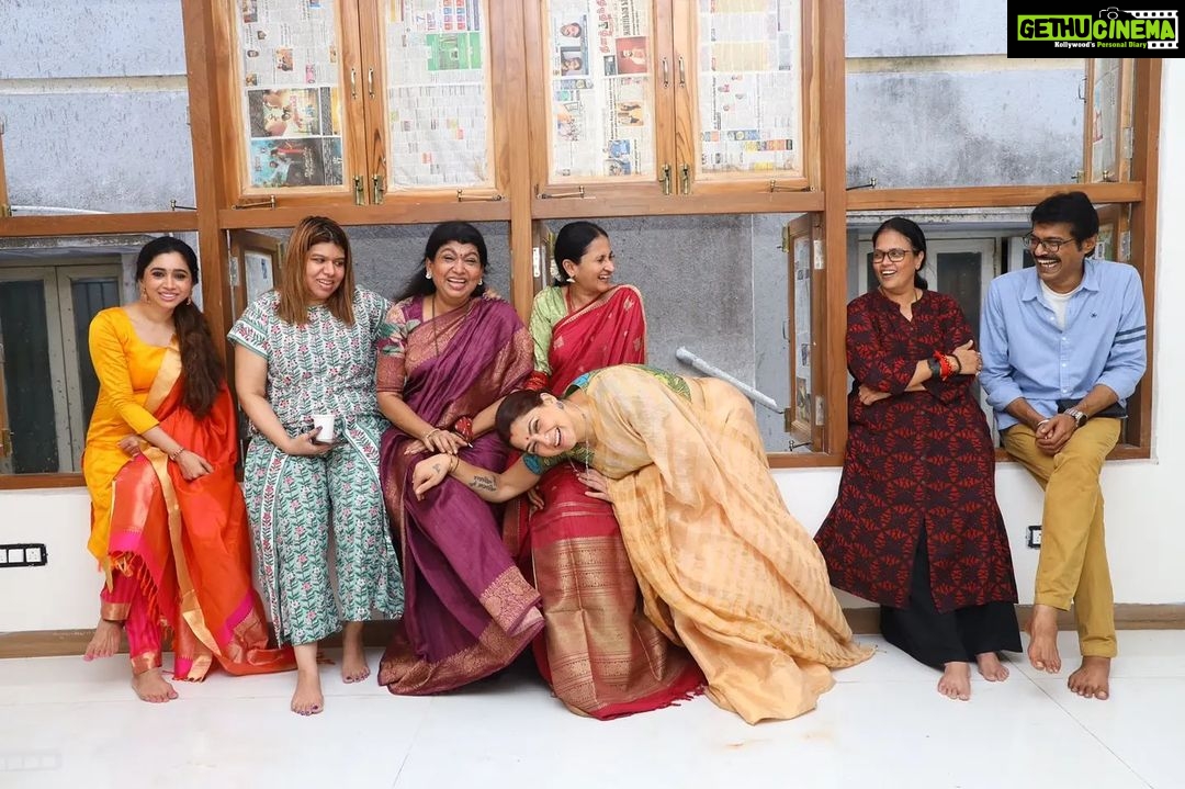 Kushboo Instagram - Fun times with friends.. ❤️❤️❤️❤️