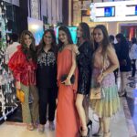 Madhoo Instagram - Congratulations @jewelsbyqueenie @queeniesinghh @beauty.by.bie @sharmillakhanna @tanazdoshi @latapatel1 @akankshamalhotra @krishikalulla @lailalamba @aleamotwane @kaykasshanapatel @vikramphadnis