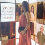 Madhoo Instagram - Congratulations @jewelsbyqueenie @queeniesinghh @beauty.by.bie @sharmillakhanna @tanazdoshi @latapatel1 @akankshamalhotra @krishikalulla @lailalamba @aleamotwane @kaykasshanapatel @vikramphadnis