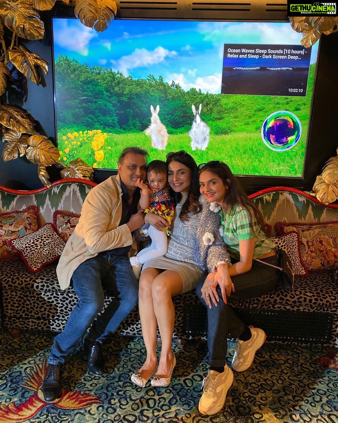 Madhoo Instagram - Happy birthday dearest @sethiarishi πΊπΊπΊπ