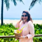 Madhuri Dixit Instagram - Do you sea what I see? #TropicalVibes #Goa #Tropical