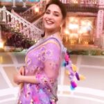 Madhuri Dixit Instagram – From dancing to this song to now creating a reel on it, both are equal fun actually! ❤️

#Reels #TrendingReels #ReelItFeelIt #Wednesday #WednesdayVibe