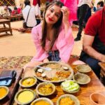 Madhuurima Instagram - Kehte hai mujhkoooo bhukkad Rani 👻 Chokhi Dhaani 😜 #foodie #foodlove #foodstagram #foodpics #explore