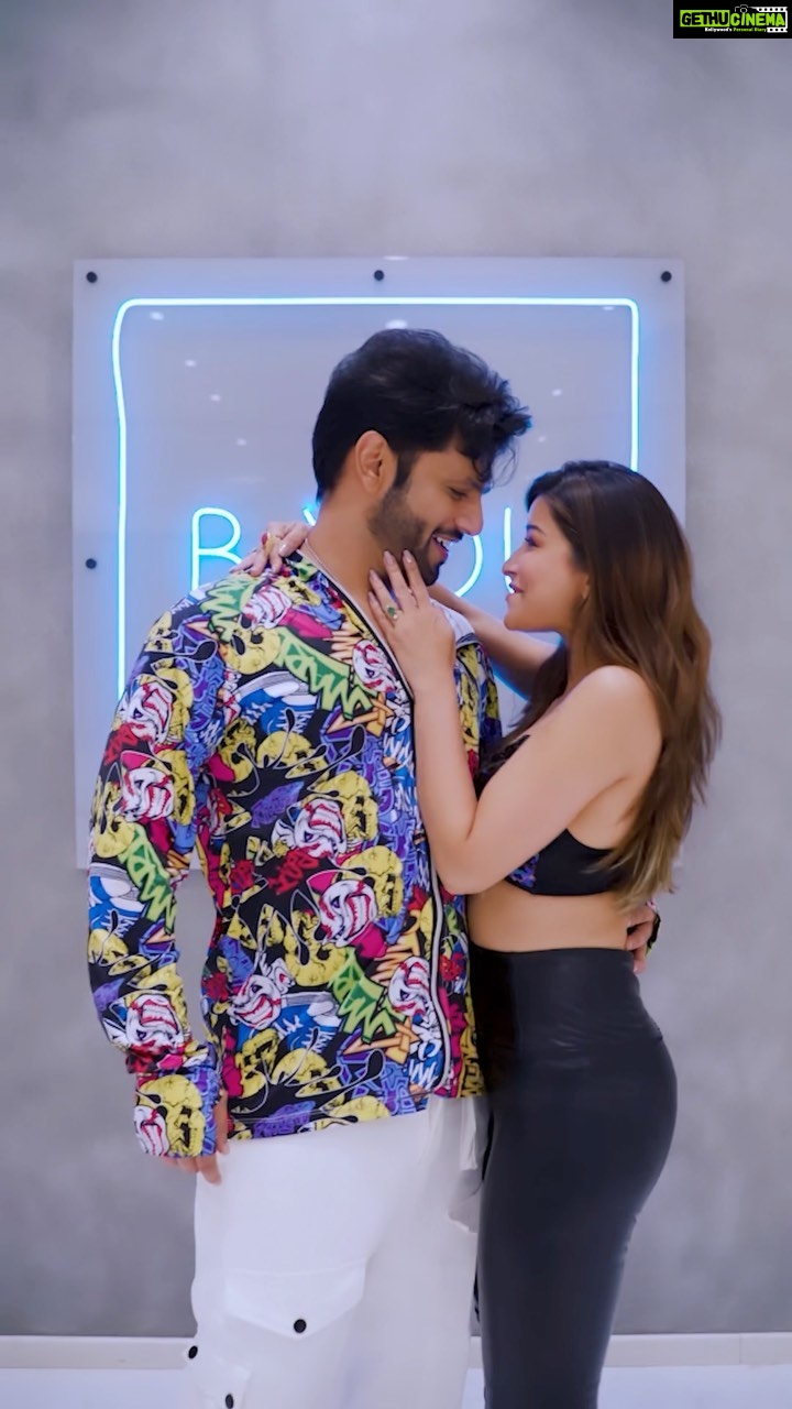 Madhuurima Instagram - Make your Reels now! Here’s ours.. 🔥💖 #NaughtyBalam #reels #reelitfeelit #trending #reelkarofeelkaro