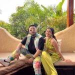 Madhuurima Instagram - Yeh Confirm Ho gaya sabko yeh Ladki Fire hai 🔥 Likhenge tujhpe Lamba Rap Hum aise Shayar hai✍️ Stunning Performance in the Video @nyra_banerjee ⚡️Fiya Moves #NaughtyBalam #RKV x #MellowD x @stylebyoutro @rajitdev @nikhitagandhiofficial @mohsinshaikhmusic @danishsabri12