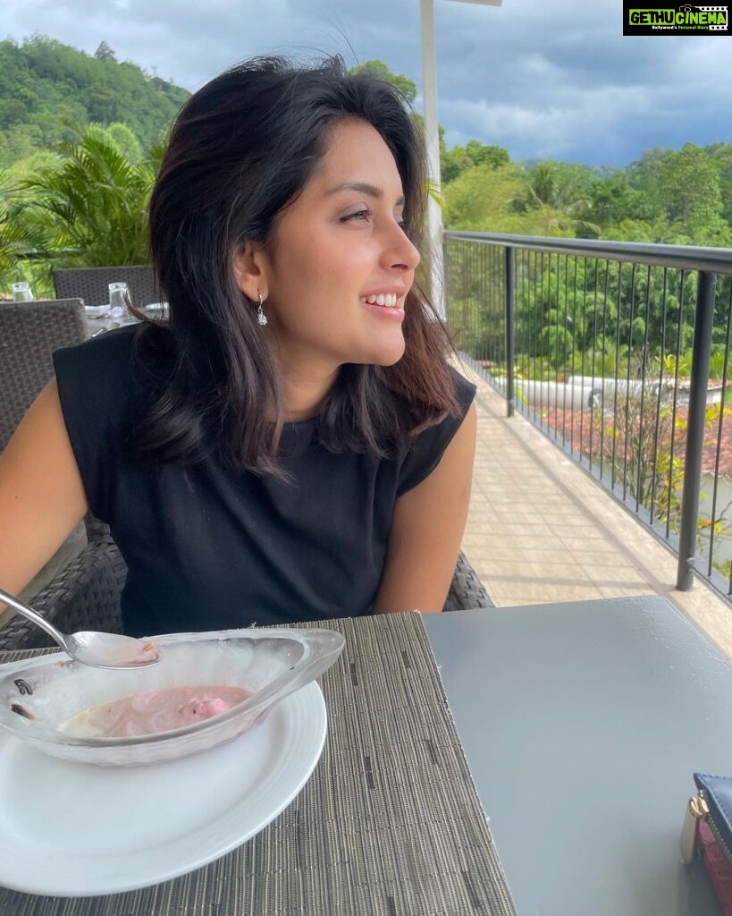 Mahima Nambiar Instagram - The antidote to exhaustion isn’t rest. It’s Nature 🍃!!! #naturecalling #relax #detox #breathe #coffeewithaview #greenlove #nature