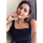 Mahima Nambiar Instagram - Eyes have a language of their own and here speaks mine!! #morningvibes #happysunday #sundaypost #chilling #womaninblack #eyesspeak #iseeyou