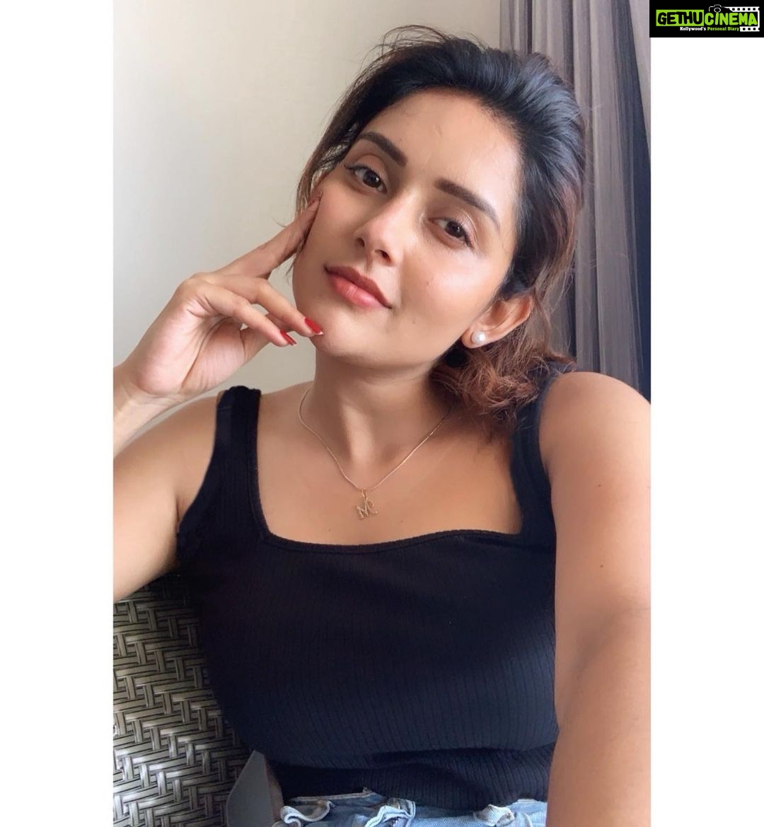 Mahima Nambiar - 99.6K Likes - Most Liked Instagram Photos