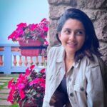 Mahima Nambiar Instagram - My wish is to stay always like this,living quietly in a corner of nature 🍃 🌸 #colorsofnature #flowers #calmness #smilemore #beautyaroundus