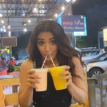 Malvika Sharma Instagram - And that’s a wrap! Finally I could eat junk food 😍 My cheat day turned out to be my cheat weekend though! 🤣😂 But that’s okay... do what makes your soul happy 😛 📸 @makeup_asfaque