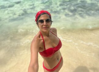 Mandira Bedi Instagram - #thankyou for the sunshine, the sea, the sand and the brilliant 4 days. ❤️❣️It made my week, it made my month! @adimots @zoejaneblues