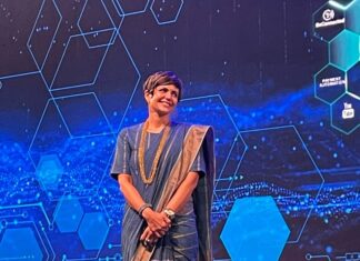 Mandira Bedi Instagram - Wearing it like Ana! ✨💙 . . @anavila_m ❤️ 2 Lovely events for #boschindia 💥 Feeling upbeat and uplifted 🧿😊