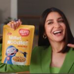 Mandira Bedi Instagram - I finally don’t have to say NO anymore!! When it comes to asking my kids what they want as a snack, they always yell ‘noodles!’ and it breaks my heart to deny them something they find tasty but most of the time unhealthy. I am so excited @slurrpfarm and @anushkasharma are working together to bring us these tasty, NO MAIDA, and NOT FRIED Millet Noodles. Now at snack time it’s a YES all the time! 🍜 #YesKaTimeAaGaya #AnushkaSaysYesToSlurrpFarm #SlurrpFarm #MadeBy2Mothers #NoJunk #anushkasharma #madeinindia #sustainability #love #millets #nomaida #ad #collab