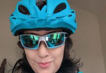 Manisha Koirala Instagram - Enjoying weather 🚴‍♀️🚴🚴‍♂️ #ktmcitybike #bike #ebike