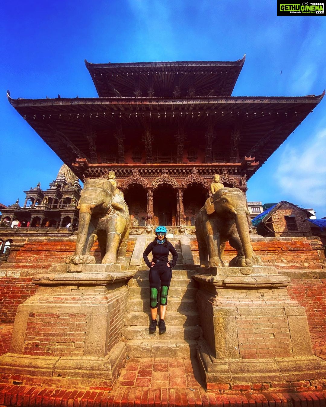 Manisha Koirala Instagram - Love cycling around #ktmcity #heritagesite #patan #ringroad #cycling #morningmotivation @siddhartha.koirala @saroshpradhan