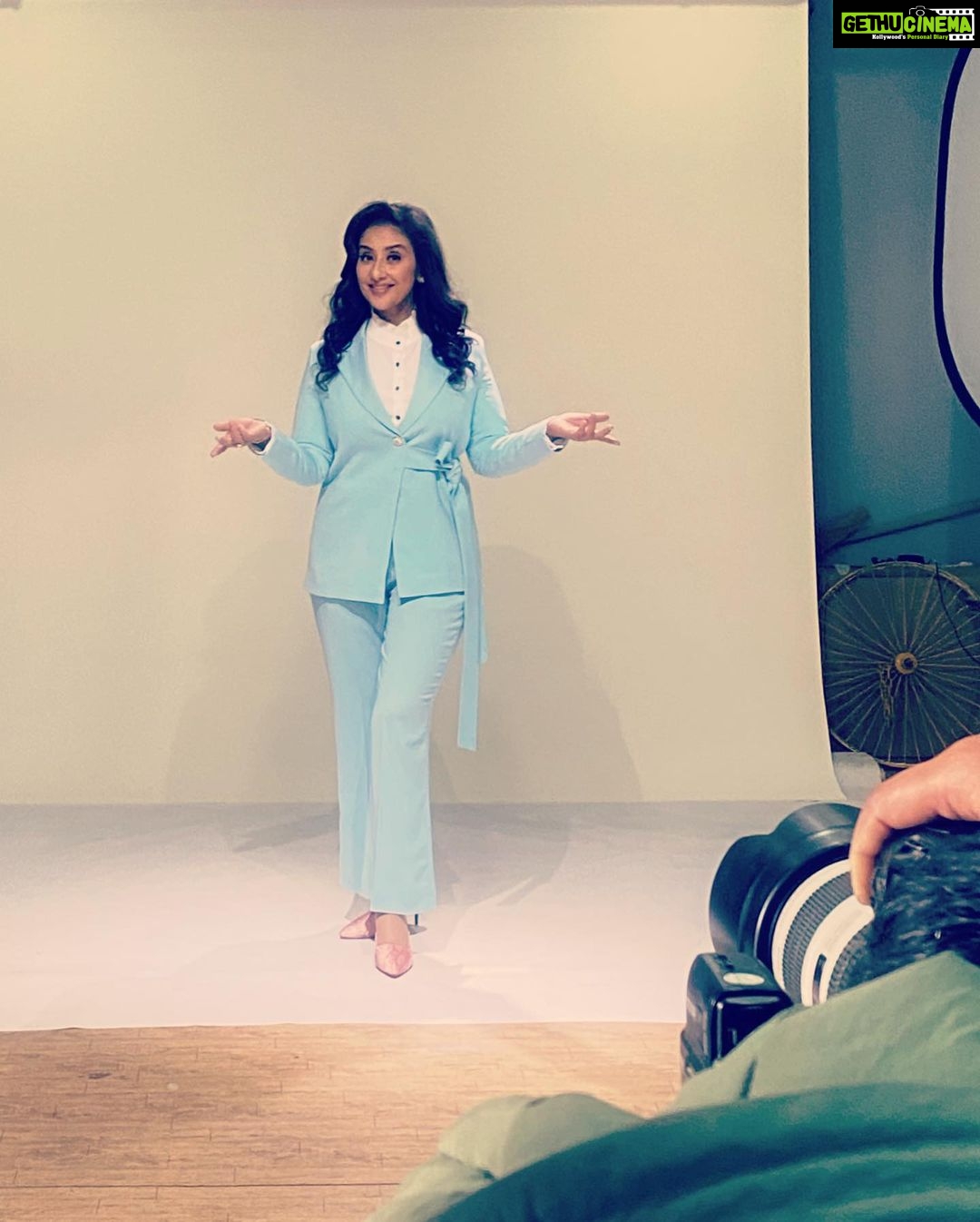 Manisha Koirala Instagram - Love my world !! H&M- @makeupbysumanlama Style- @uzu