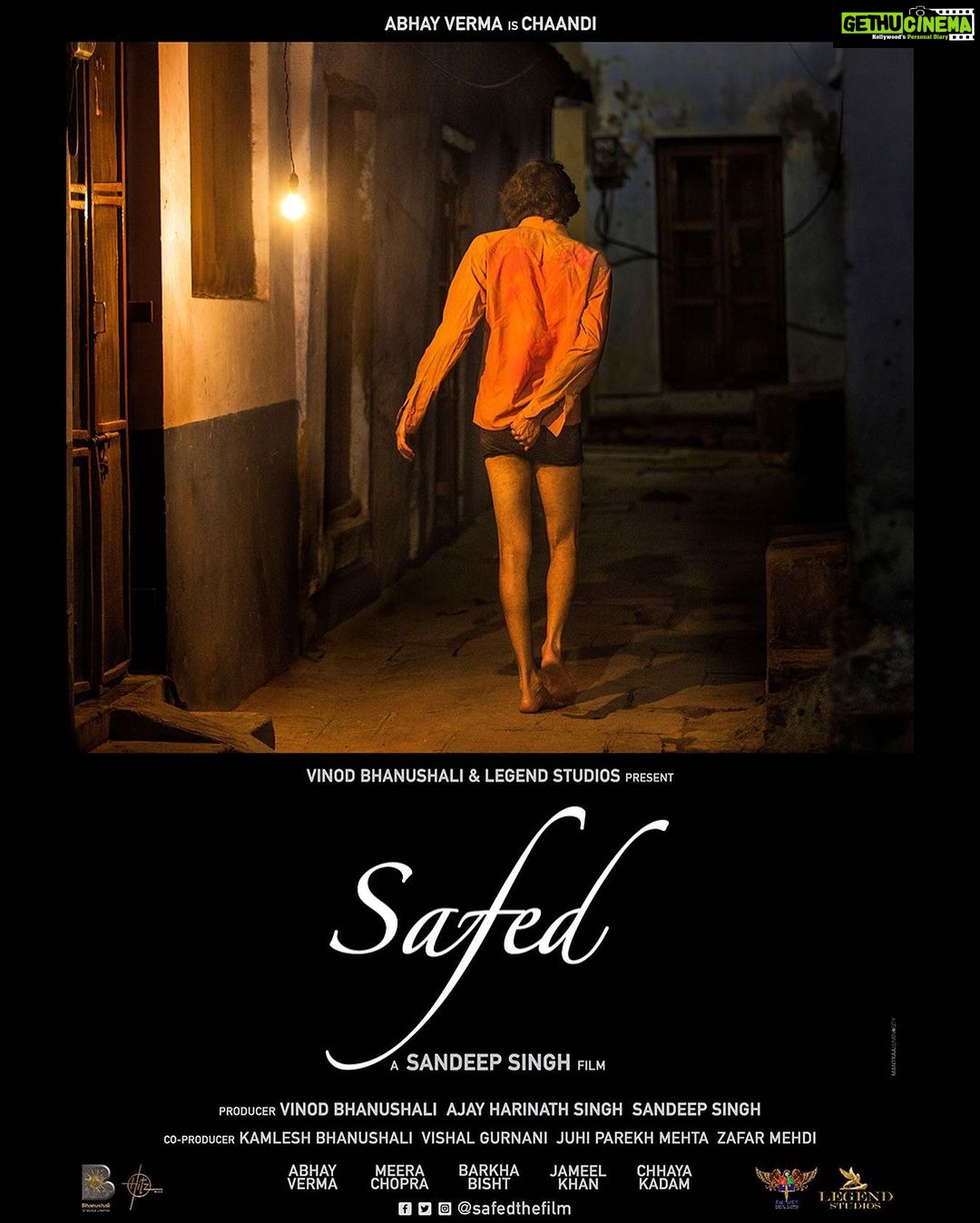Meera Chopra Instagram - #safed 1st look!! @officialsandipssingh @Verma.abhay_ @meerachopra @vinod.bhanushali @ajay.harinathsinhg #kamleshbhanushal @the_vishal_gurnani @juhiparekhmehtaofficial @hitz.music.official @bsl_films @officiallegendstudios #safed #safedincannes #IndiaAtCannes #cannes2022 #ARRahman #sandeepsing #abhayverm #meerachopra