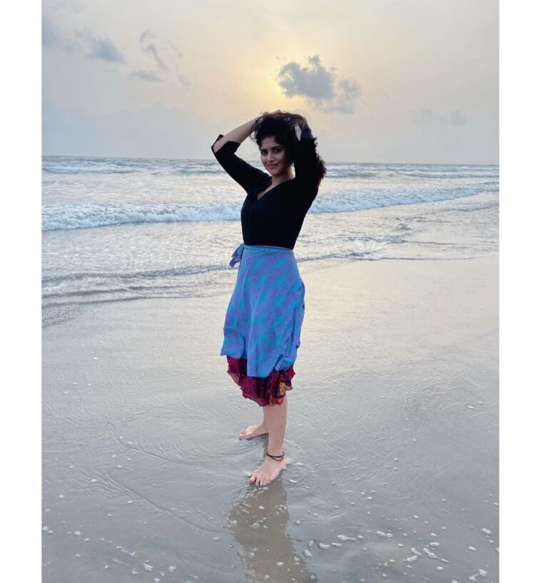 Megha Akash Instagram - Just being me 🧿🦋 📸 @bindu_akash