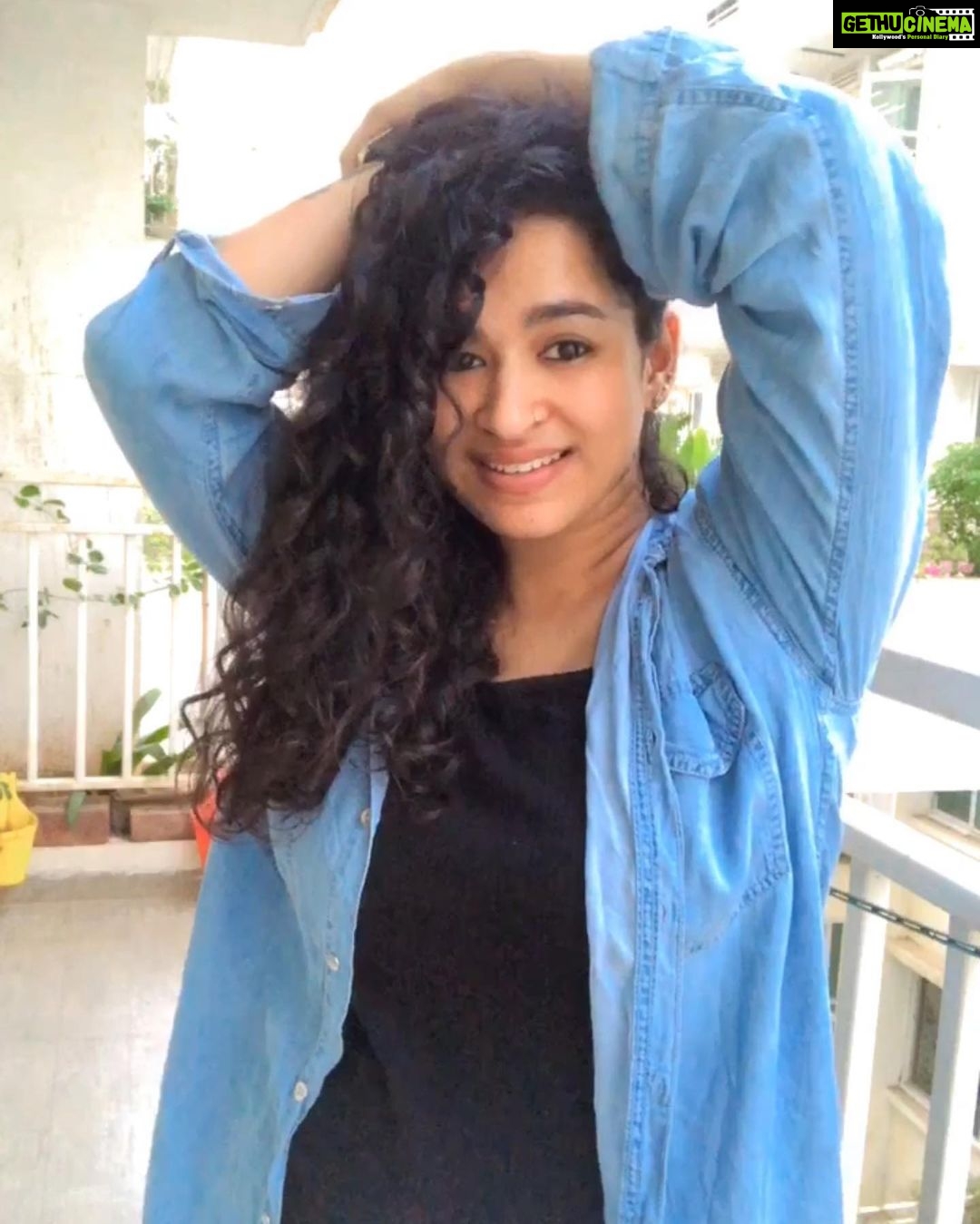 Misha Ghoshal Instagram - Sometimes the reason behind the fresh face of yours is just a good sleep nd not facial ๐ #goodsleep #nomakeup #wellrested #peace #smile๐