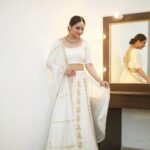 Miya George Instagram - Feeling Regal wearing white Costume : @ladies_planet_ Makeup : @femy_antony__ Styling : @sabarinathk_ Pic 📸 @pranavraaaj jewelry @meralda.jewels
