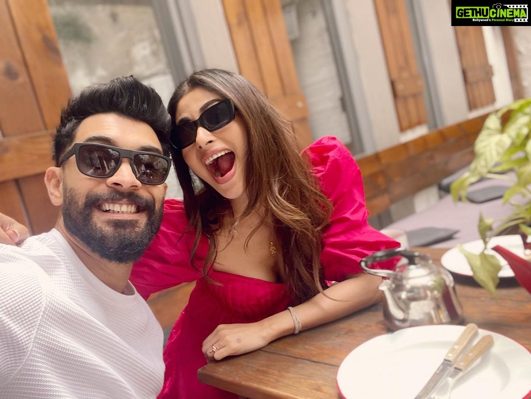 Mouni Roy Instagram - Never a dull day with you! Miss you already 😢☹️ @nambiar13