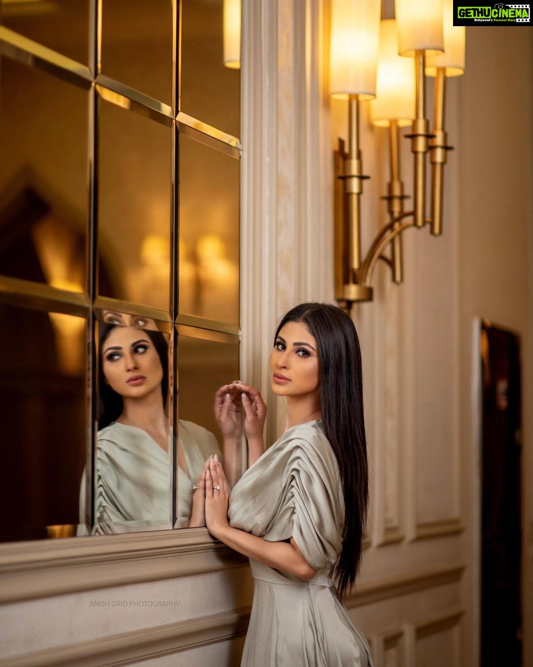 Mouni Roy Instagram - Find the extraordinary in your life and celebrate it everyday ✨ 🌟 • • • • @visitqatar Makeup: @theglamlab.bysakshi Hair: @hairstylist_kany Outfit & Jewelry : @51_East 📸: @doha_photographer Location @marsamalazkempinskidoha #DJWE2022 Doha,qatar