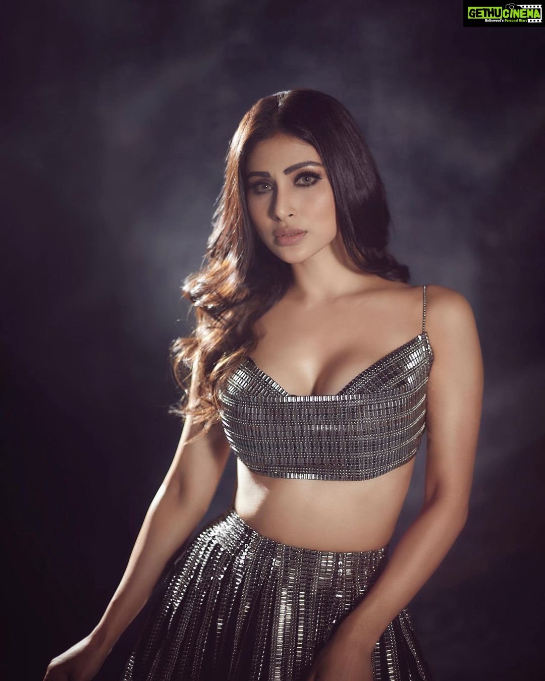 Mouni Roy Instagram - P.s I hope you feel beautiful today <3