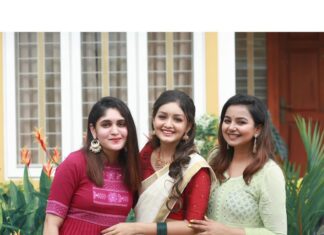 Mrudula Murali Instagram - They made it official after a decade long courtship! 💍 Long story short - my combined studies with @menon_meenakshy turned out fruitful to @kalyani.srsh & @midhunmuralimangalasseri The teenager who hated me going over to her house to do combined study with her sister, now has no other choice but see my moonji every now and then.😋 Congratulations to all of us!🤓🤓🤓 All photos taken by my other brother from another mother @pranavraaaj ♥️