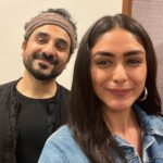 Mrunal Thakur Instagram - It was lovely to finally attend Vir Das’ #wantedtour. Brave, entertaining and inspiring! Thank you for making us laugh till our jaws hurt! A must watch for all!❤️ @virdas you’re Amazing 🙌🏻🙌🏻🙌🏻