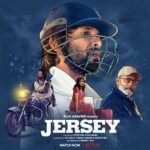 Mrunal Thakur Instagram - JERSEY IS NOW STREAMING🥳 With a cricket-kit full of dreams, this film will leave you laughing, crying, loving and feeling so much more🏏 🎞️:- @indian_illustrator #JerseyOnNetflix @shahidkapoor @mrunalthakur @gowtamnaidu #AlluAravind @AmanTheGill @AlluEnts @DilRajuProdctns @sitharaentertainments @bratfilmsofficial