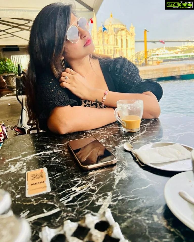 Naina Sarwar Instagram - All abt my final day @istanbul 👑 Istanbul, Turkey