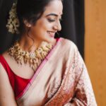 Namitha Pramod Instagram – Elegance is beauty that never fades !

📷: @lightsoncreations 
Wearing: @chelaclothing 
Jewellery: @mspinkpantherjewel 
Hairdo : @rizwan_themakeupboy 
Makeup: Yours truly 

#insta #fashionstyle #trending #saree #indianwear 
#instagram #she #powerdressing #picoftheday #namithapramod #instapic #portraits Calicut, India