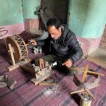 Nandita Das Instagram - And this is from our exposure to understanding the process of #pashmina weaving. The last one is my son clicking me for a change! #kashmirloom #kashmir