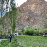 Nandita Das Instagram - Through the gorgeous gorges we went and spent the night at a Ladakhi home in Tar village. This #homestay told us more about the people, their life, warmth and generosity than any tourist destination would have. @wangchuksworld is trying to revive these villages and bring employment to them. We were glad to be their first guest. #ladakh