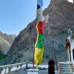 Nandita Das Instagram - Through the gorgeous gorges we went and spent the night at a Ladakhi home in Tar village. This #homestay told us more about the people, their life, warmth and generosity than any tourist destination would have. @wangchuksworld is trying to revive these villages and bring employment to them. We were glad to be their first guest. #ladakh