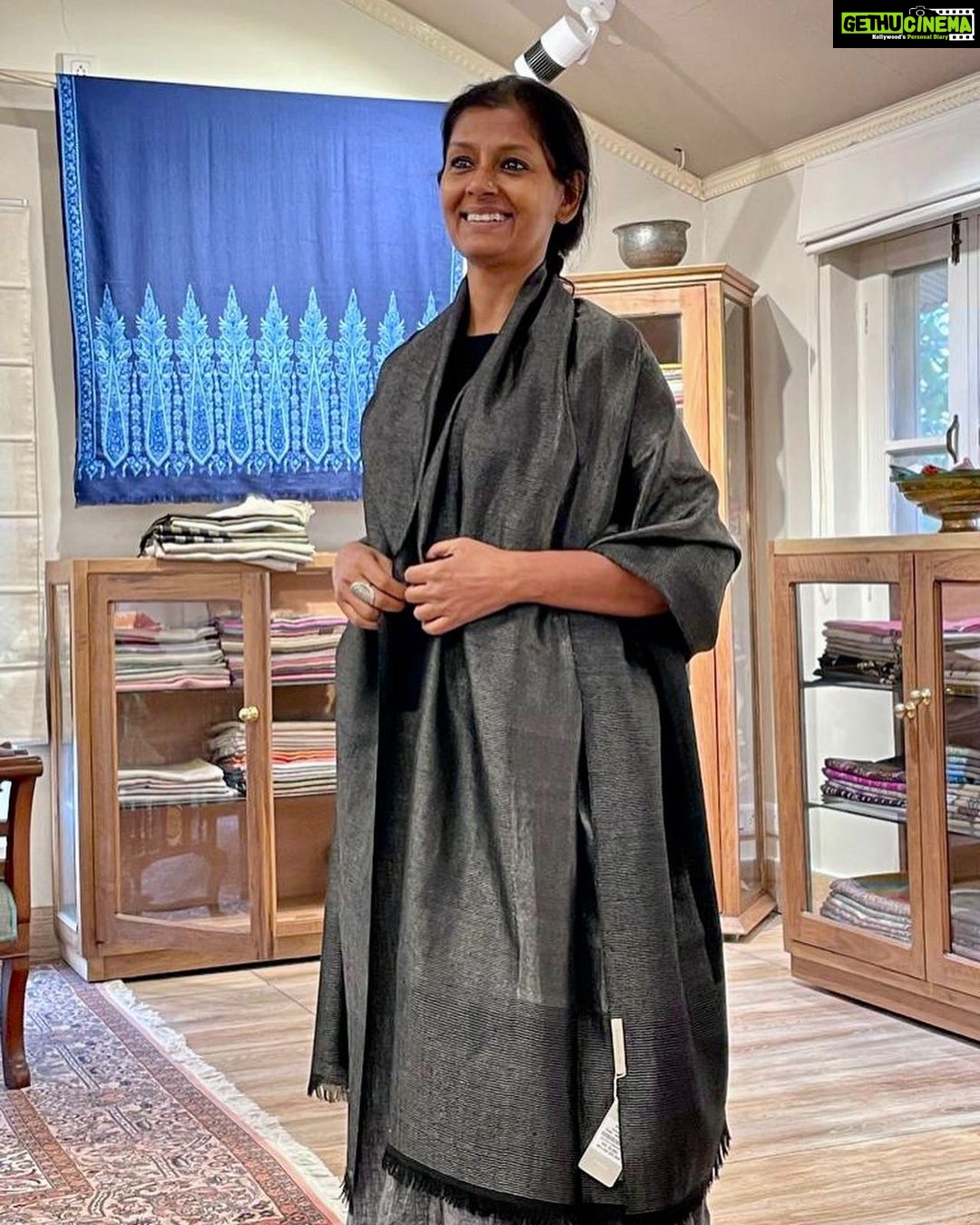 Nandita Das Instagram - And this is from our exposure to understanding the process of #pashmina weaving. The last one is my son clicking me for a change! #kashmirloom #kashmir