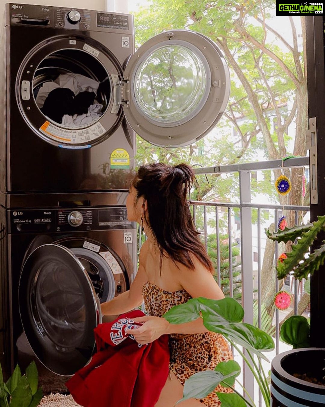 Narelle Kheng Instagram - You know how they say that when you’re a kid you think the adult drink is coffee, then u think it’s alcohol, But THEN you realise it’s actually just WATER? Well, I now realise the REAL adult pleasures are HOME APPLIANCES that make your life so much easier :’))) Thanks for the amazing setup @lgsingapore. This newly launched washer allows you to store up to 35 loads of detergent and automatically dispenses the appropriate amount according to laundry load. The usage of AI Direct Drive also ensures that the optimal cycle is selected based on fabric and laundry load for 18% more fabric care. The Dryer's low temperature heat pump technology reduces shrinkage and also offers more fabric protection with the sensor dry as it helps set the optimal drying time so I no longer worry about damaging my clothes. Excited to keep these units for a long time, they’re so gorgeous in black! 😍 #LG #LGSingapore #LifesGoodWithLG #LGWashingMachine #LGDryer #sp