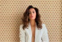 Nargis Fakhir Instagram - Everyday is another chance to change your life. . Have you read atomic habits? Small habits compound into big transformations. Success is the product of daily habits. . . . . . . . . @alliaalrufai , #soul #search #fashion #photography #lifestyle #beauty #mua #hairstyles #wallpaper #location #magazine