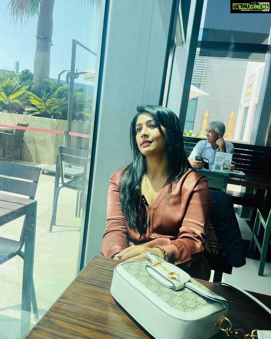 Navya Nair Instagram - Get out of your head and get into your heart .. Think less and feel more .. ❤️❤️❤️ The Avenues Bahrain