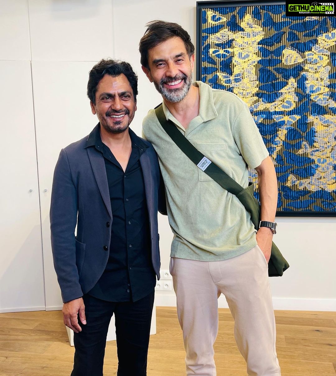 Nawazuddin Siddiqui Instagram - Receiving the #ExcellenceInCinema Award at the #FrenchRivieraFilmFestival made the wonderful evening all the more special. Memorable time spent with the amazing Cinema Artists from across the Globe was a beautiful feeling. @frfilmfestival @mujnicole #VincentDePaul @worth.barbara #JaroslawMarszewski @gillesmarini @nigeldalyofficial @canselelcin