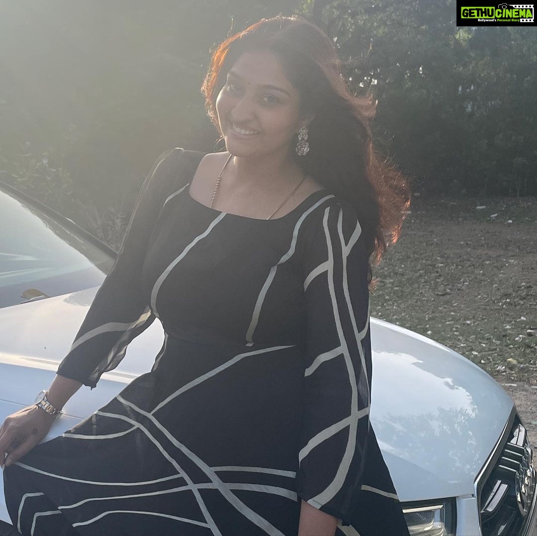 Neelima Rani Instagram - Lost in the light 🔥 Flaunting in my ex-saree 🤣 beautiful recreated as a dress by @chakrabortymukta 🥳🤗❤️