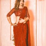 Neetu Chandra Instagram - Saree, anyways my favorite♥️ #nituchandrasrivastava #saree #indianoutfit #glam